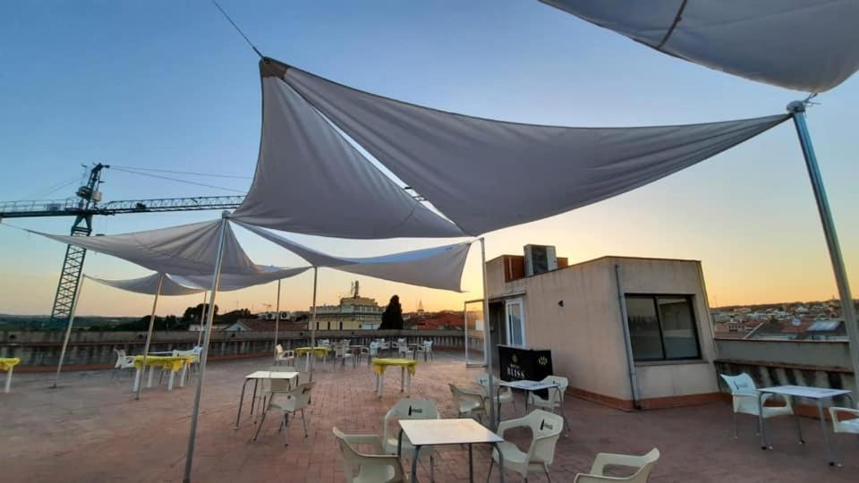 Hotel Fonda Neus Sant Sadurní dʼAnoia Екстериор снимка