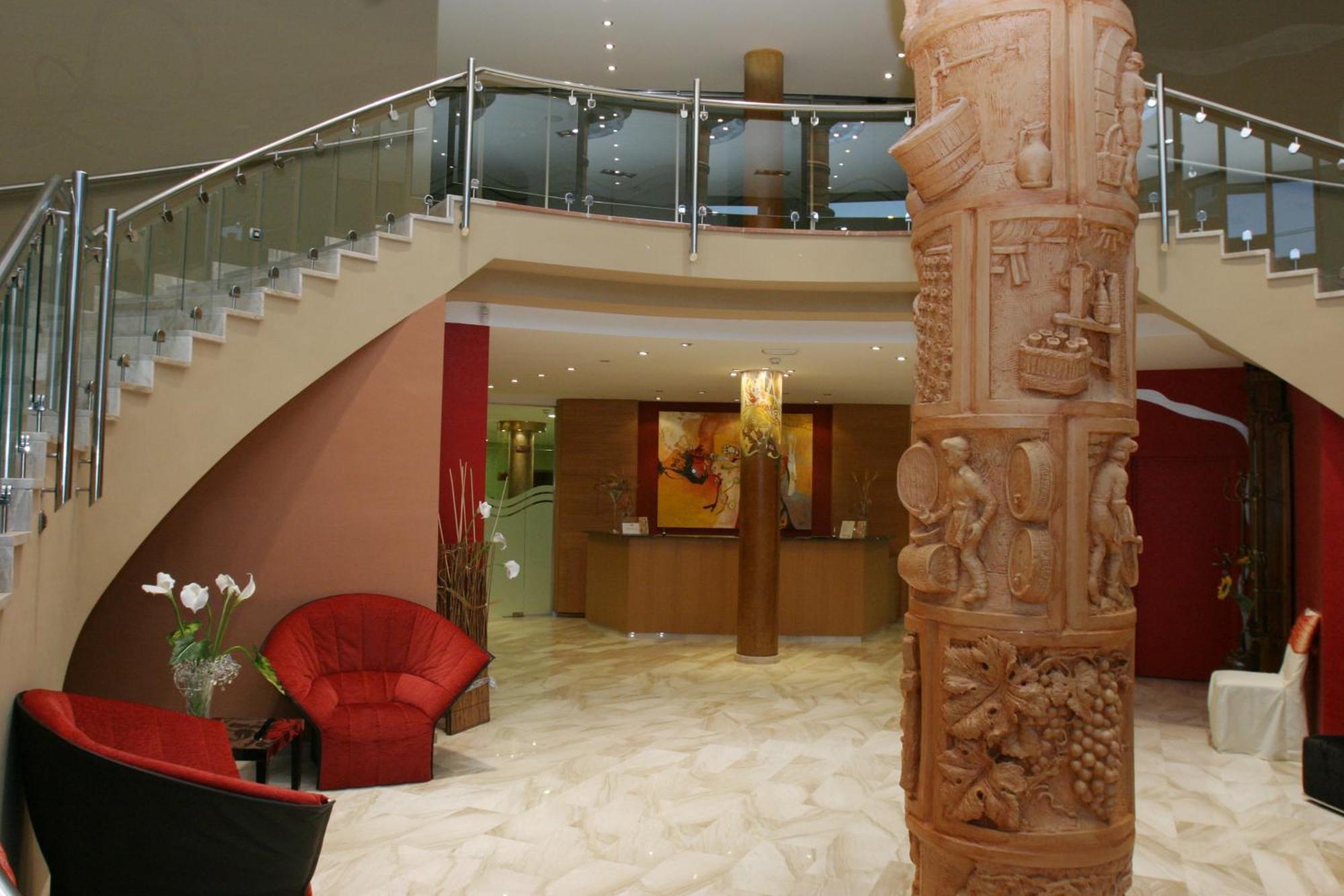 Hotel Fonda Neus Sant Sadurní dʼAnoia Екстериор снимка